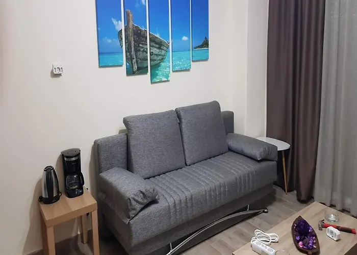 Nea Peramos Apartment Up To 8 Person