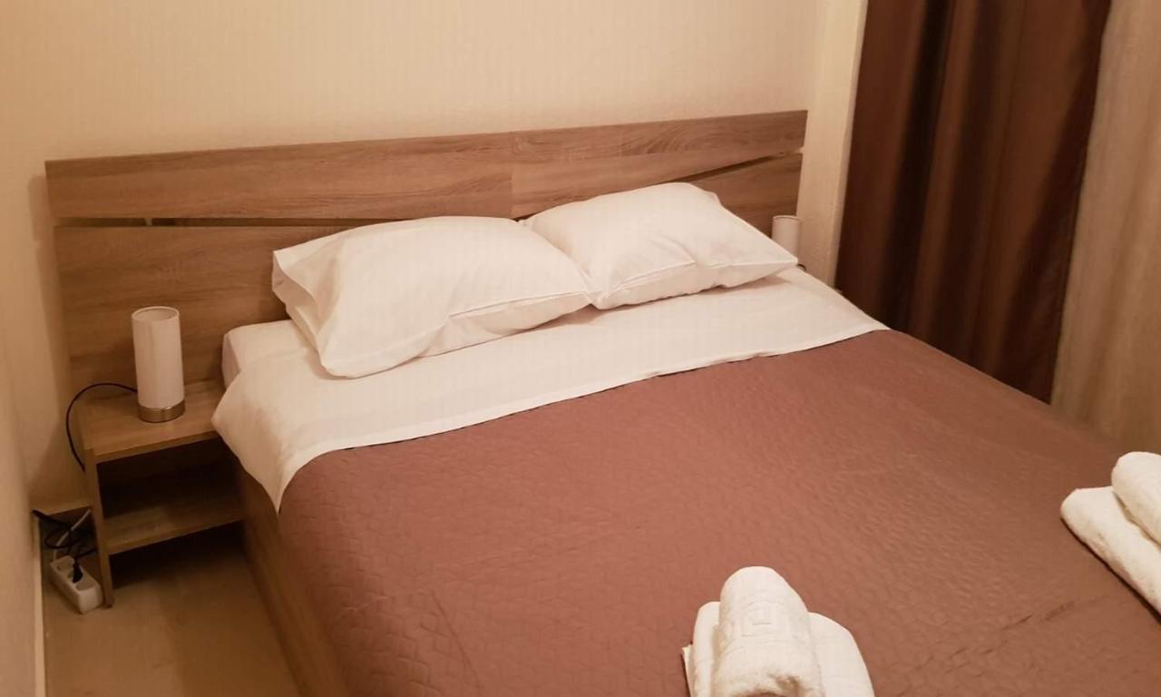 Up To 8 Person Apartment