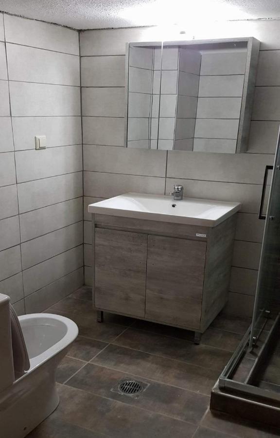 Up To 8 Person Apartment *